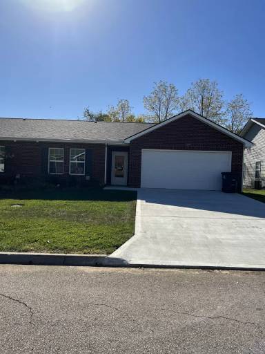 Main picture of 800 Spring Park Rd