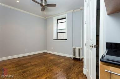 Main picture of 326 E 35th St
