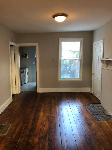 Main picture of 2034 Montrose St