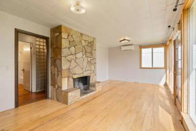 Main picture of 33360 Ferry St