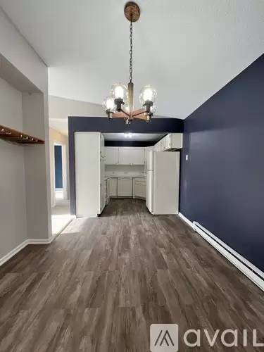 Main picture of 350 Shelard Pkwy