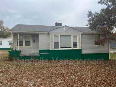 Main picture of 2036 Raleigh Rd