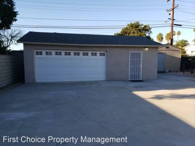 Main picture of 7751 Willow Ave