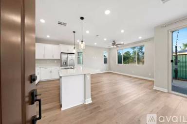 Main picture of 1634 Carol Lee Ln