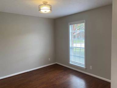 Main picture of 7301 Brampton Ln