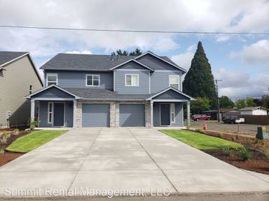Main picture of 709 Log Cabin St