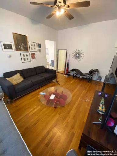 Main picture of 530 Cambridge St