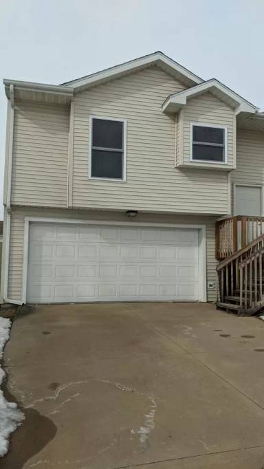 Main picture of 2233 9th St