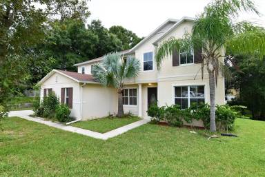 Main picture of 2870 Grassmoor Loop