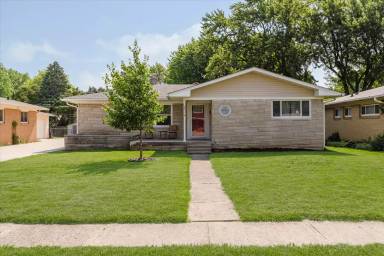 Main picture of 2219 Fisher Ave