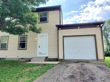 Main picture of 2719 Four Seasons Dr