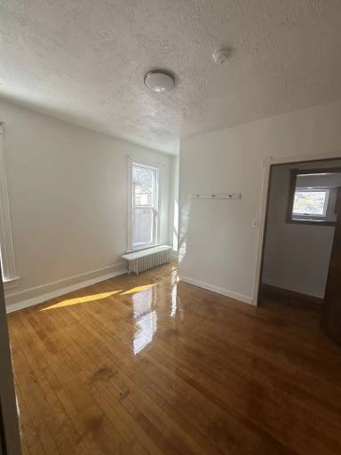 Main picture of 409 Cedar St