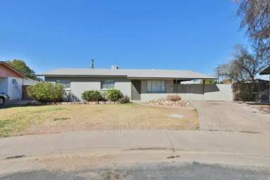 Main picture of 1026 S Grand
