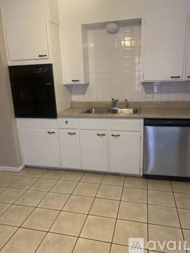 Main picture of 6205 Lawrence Blvd