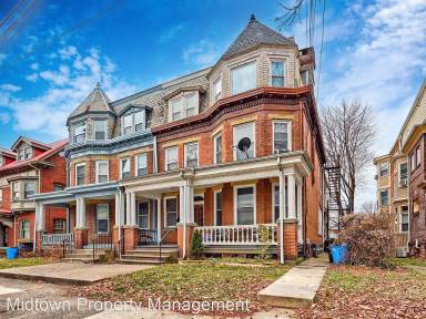 Main picture of 2206 N 3rd St