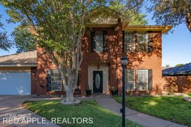 Main picture of 4926 Terri Ann Cir