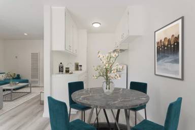Main picture of 1144 S Harvard Blvd