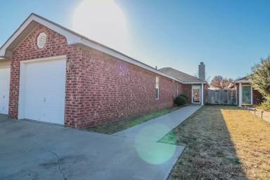 Main picture of 2409 87th St
