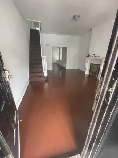 Main picture of 889 N Brooklyn St