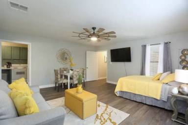 Main picture of 9011 Welles Way