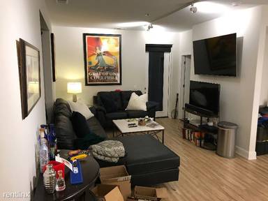 Main picture of 1879 N Milwaukee Ave