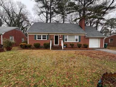 Main picture of 430 Eastwood Dr