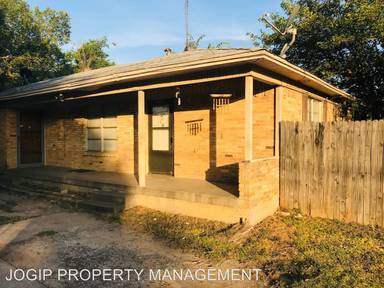Main picture of 7703 Claremont Dr