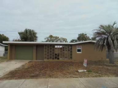 Main picture of 1221 Essex Rd