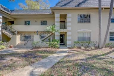 Main picture of 64 Country Club Dr
