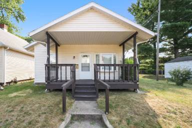 Main picture of 1112 S 33rd St