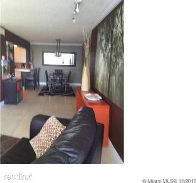 Main picture of 6821 SW 147th Ave