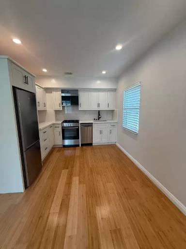 Main picture of 10460 National Blvd
