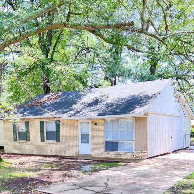 Main picture of 2706 W 26th Ave
