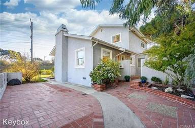 Main picture of 501 Green Ln