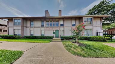 Main picture of 10590 High Hollows Dr