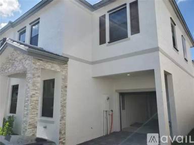 Main picture of 2839 SW 16th Ter