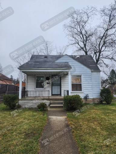 Main picture of 8400 Stahelin Ave