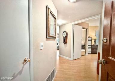 Main picture of 28212 Sorrento