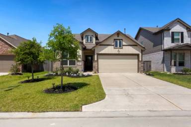 Main picture of 4827 Chestnut Valley Ln