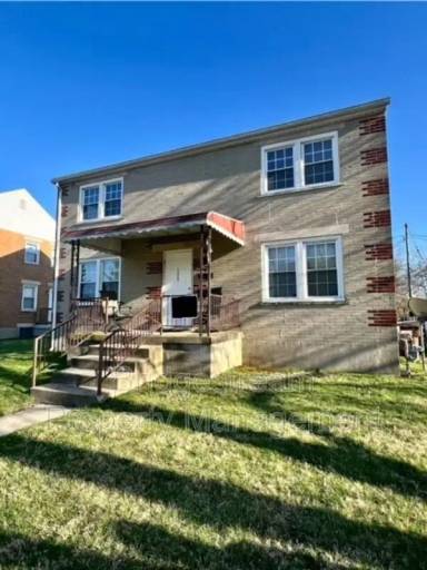 Main picture of 698 Smith Ave
