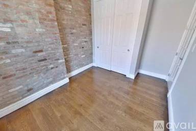 Main picture of 248 Mott St
