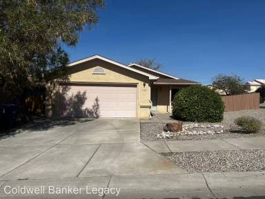 Main picture of 7127 Aqua Marine Rd NE
