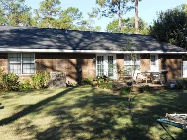 Main picture of 617 Slade St