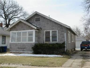 Main picture of 621 Maynard Ave
