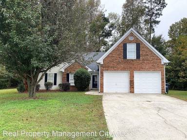 Main picture of 715 Adams Farm Ct