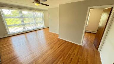 Main picture of 1005 W 35th Ave