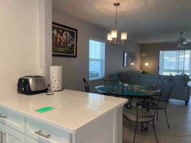 Main picture of 371 Circlewood Dr