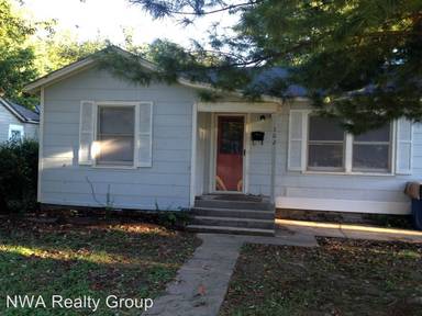 Main picture of 302 NW 7th St