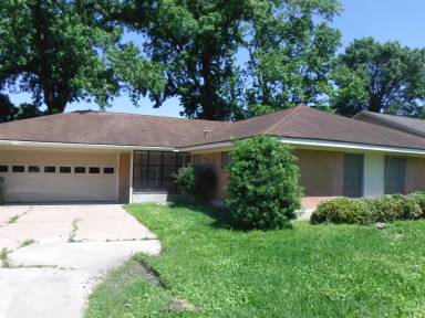 Main picture of 1009 Oak Dr