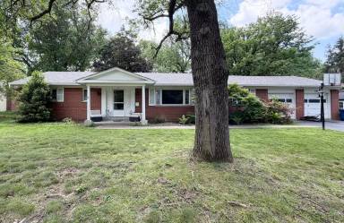 Main picture of 241 Croswell Rd